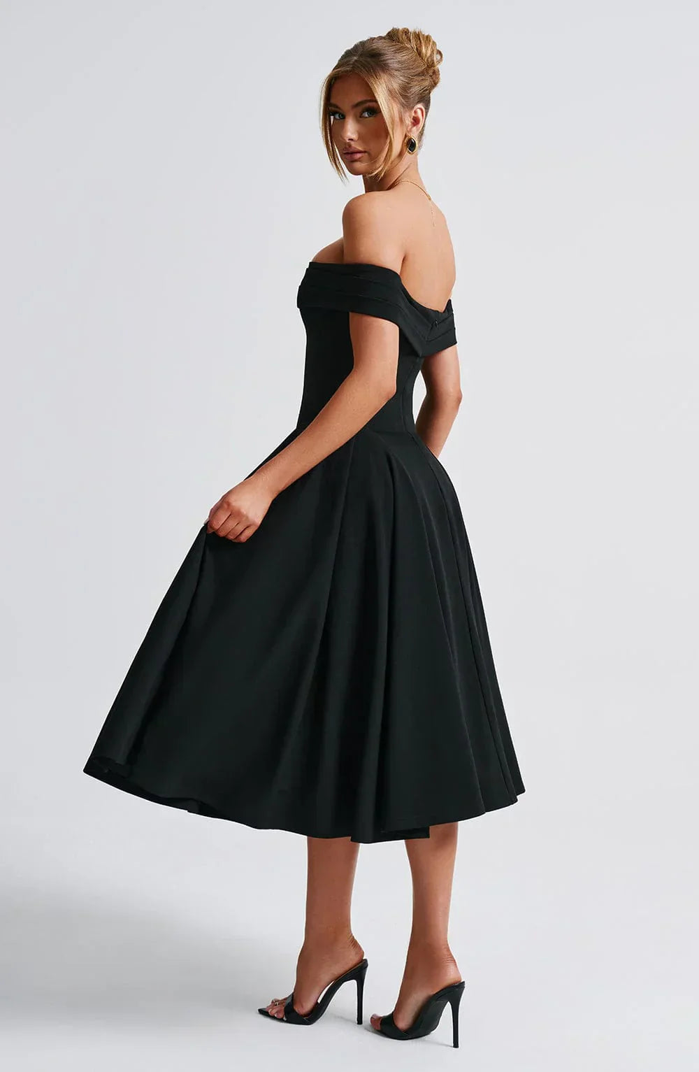 Minerva - Effortlessly Elegant Midi Dress
